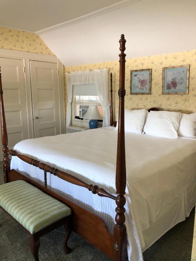 Sands Of Time Motor Inn & Harbor House Woods Hole Buitenkant foto