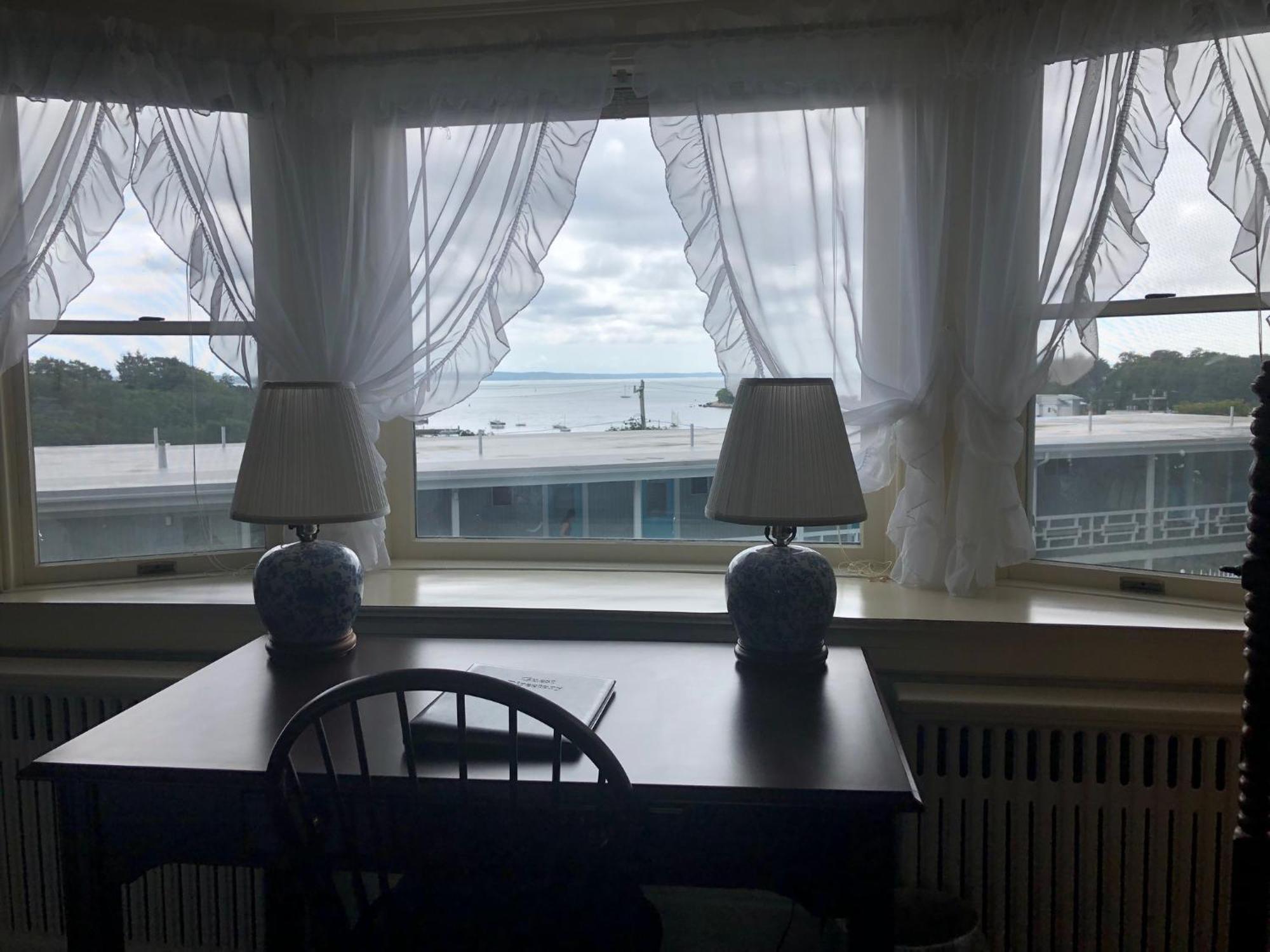 Sands Of Time Motor Inn & Harbor House Woods Hole Buitenkant foto